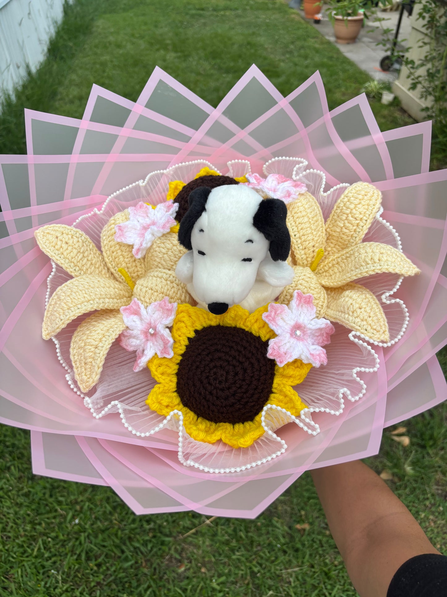 Pink Paradise Snoopy Bouquet