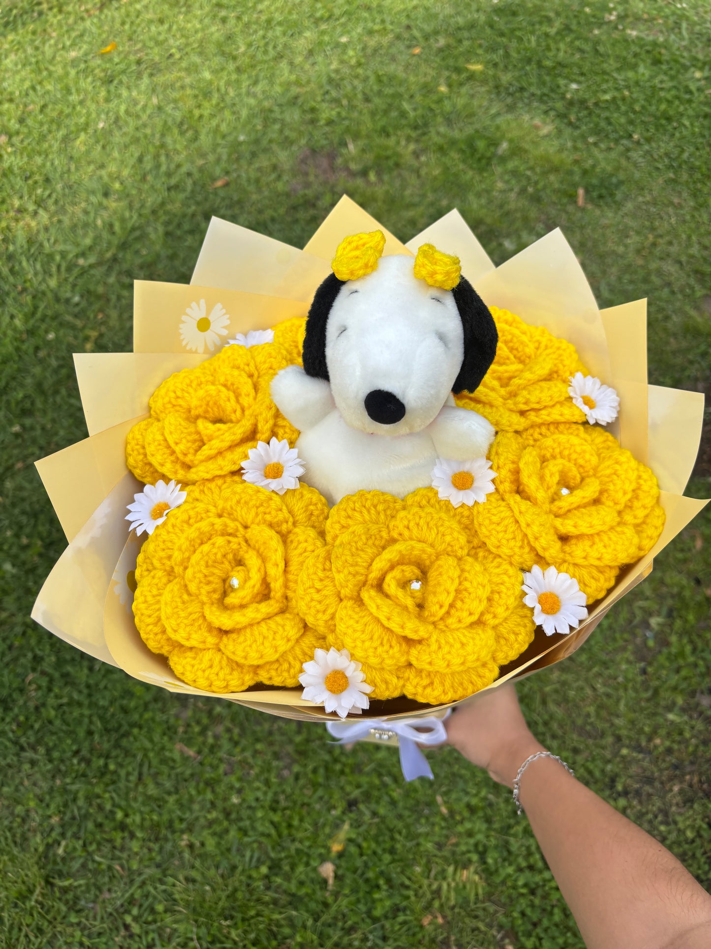Mis Flores Amarillas Snoopy Bouquet
