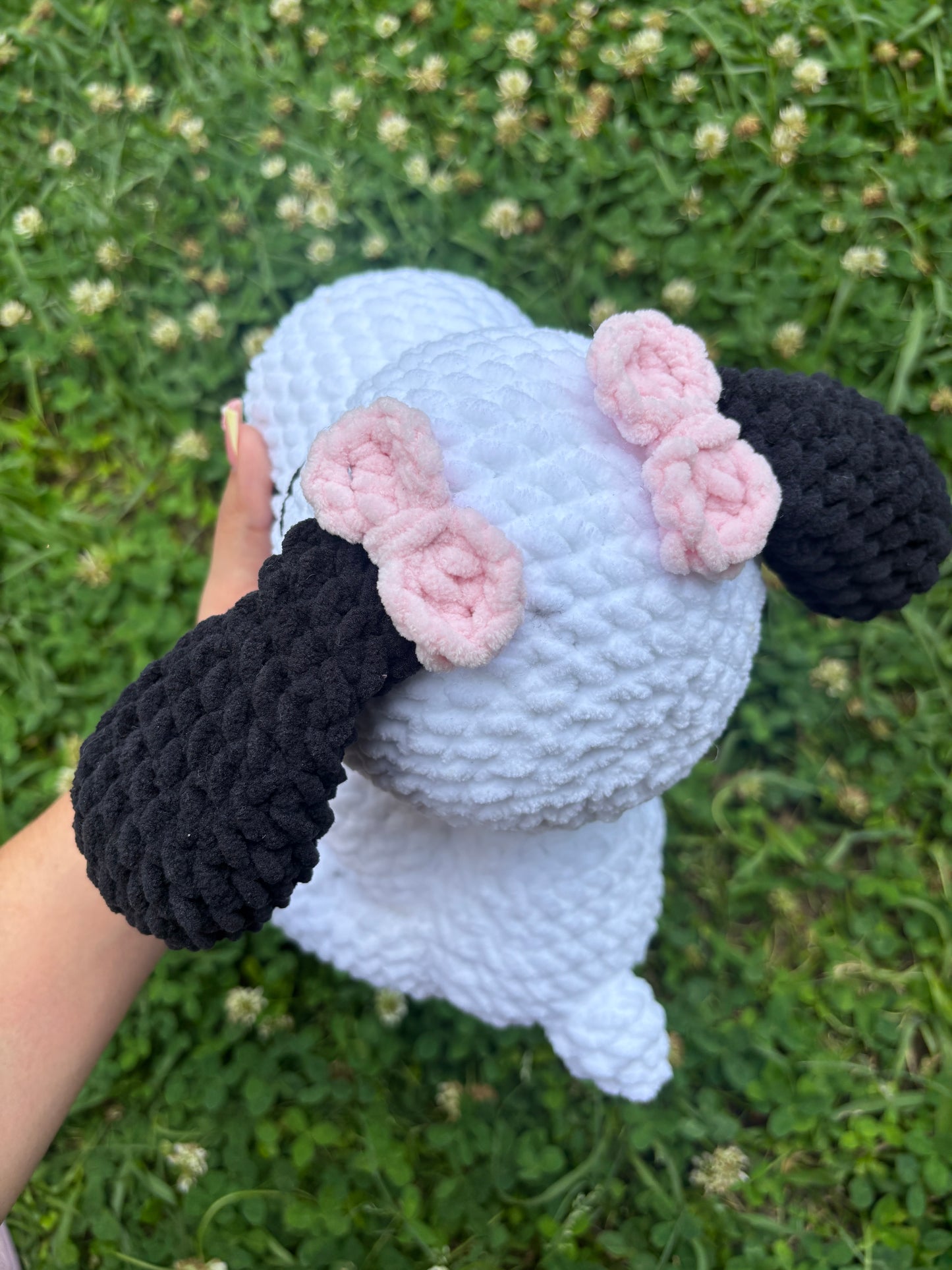 Heart Snoopy Plushie (pre-order)