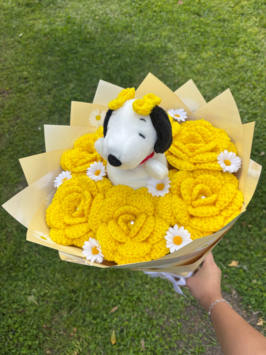 Mis Flores Amarillas Snoopy Bouquet