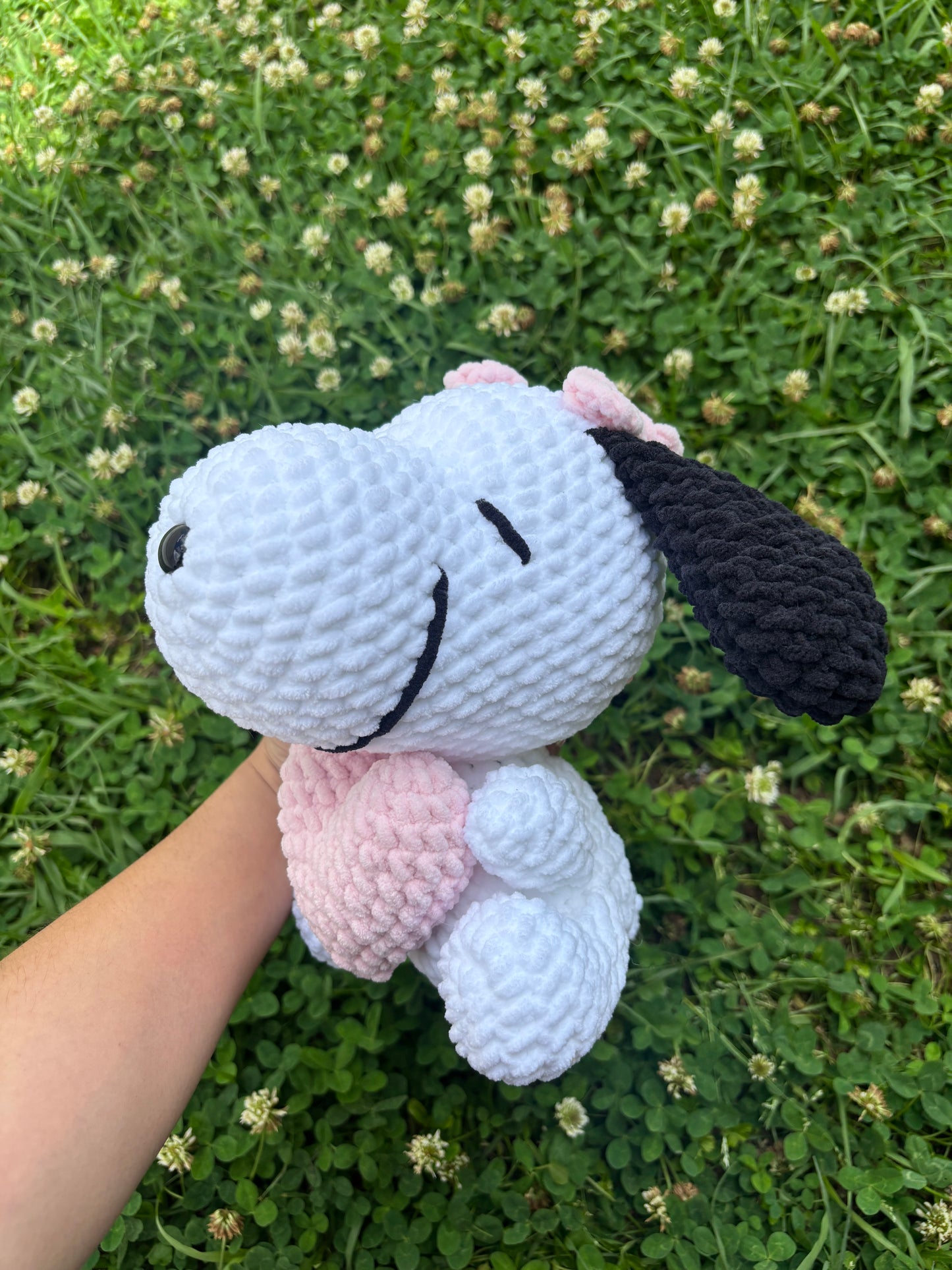Heart Snoopy Plushie (pre-order)